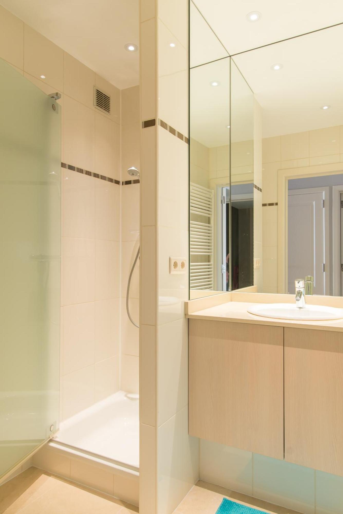 Апартаменты G&G Sea Dream Avec Garage Остенде Экстерьер фото